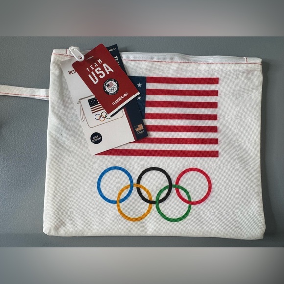 Olympics Handbags - Team USA Olympic Pouch with American Flag and Olympic Rings wet & dry beach bag
